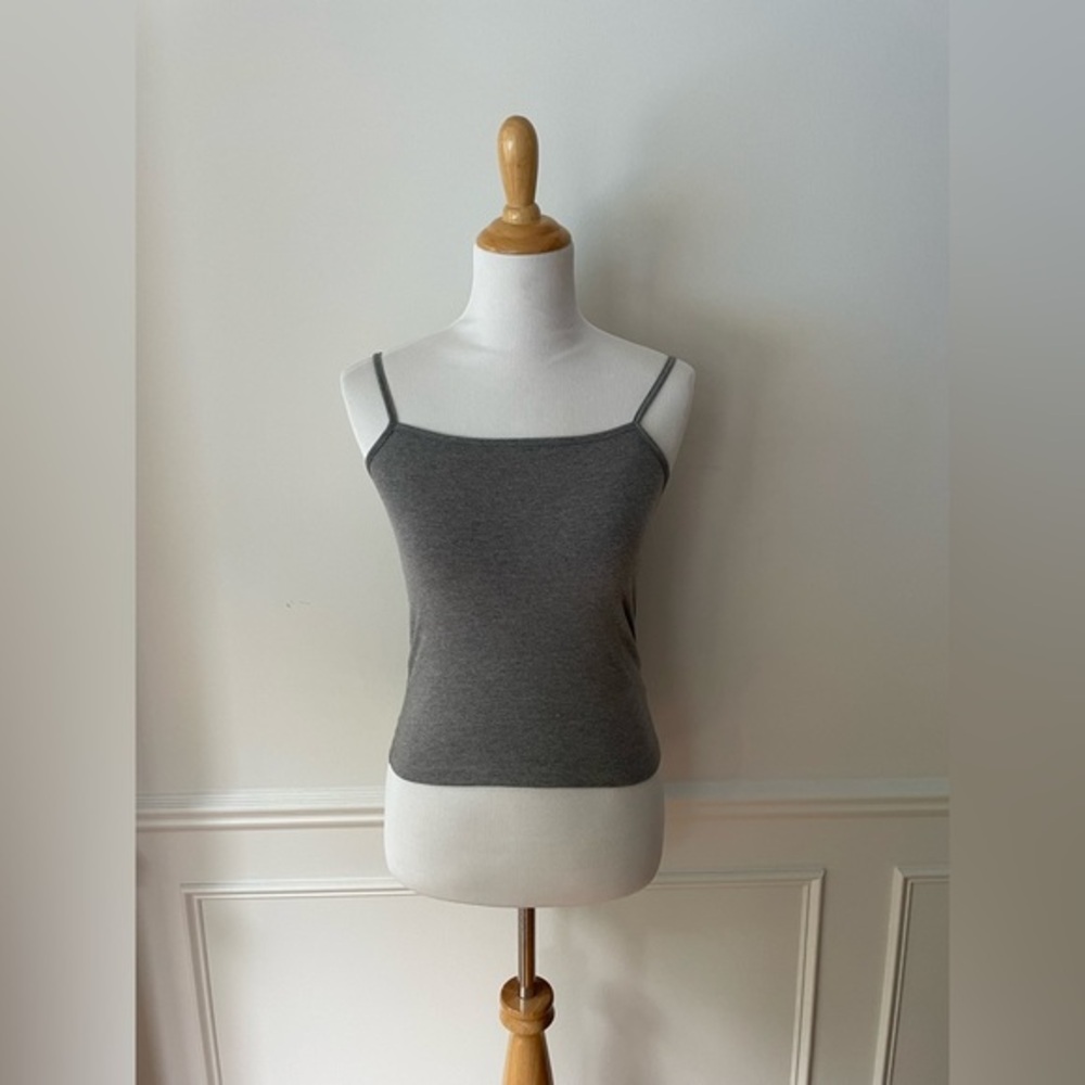 Gray Crop Tank Top​